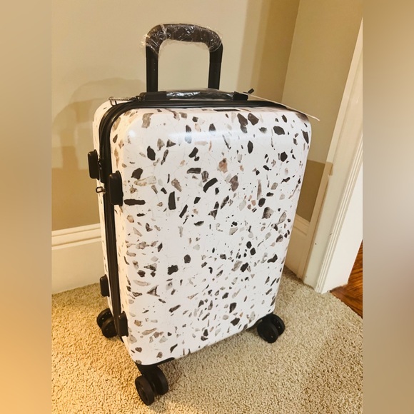 🎉LAST PIECE🎉Calpak Terrazzo 20in Carry-On Luggage Terrazzo - Picture 7 of 16